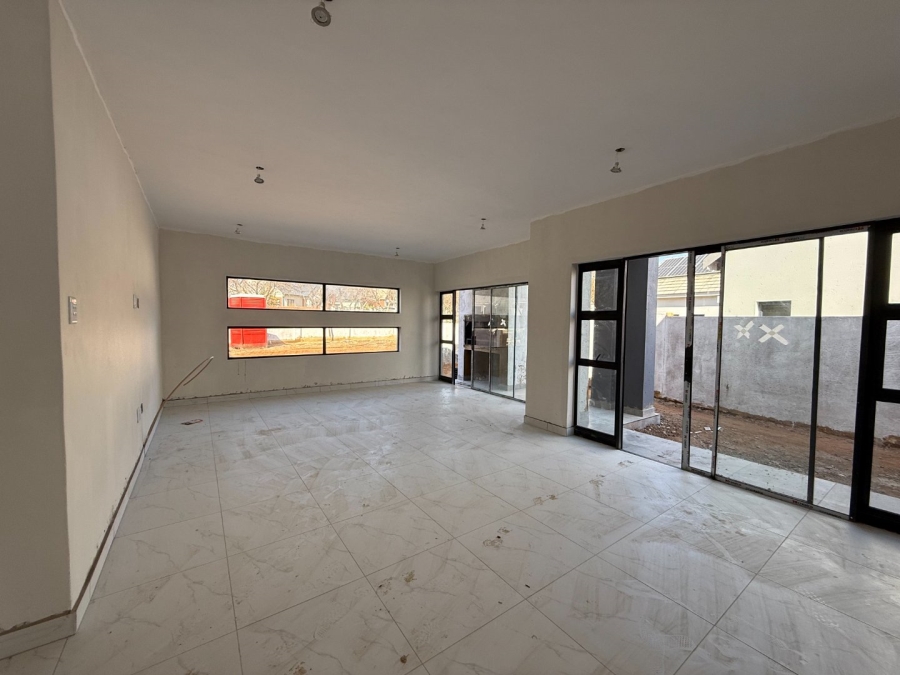 4 Bedroom Property for Sale in Landsmeer Residential Estate North West